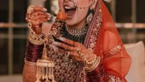 indian-bride-eating-rasgulla-1576035049_11zon.jpeg
